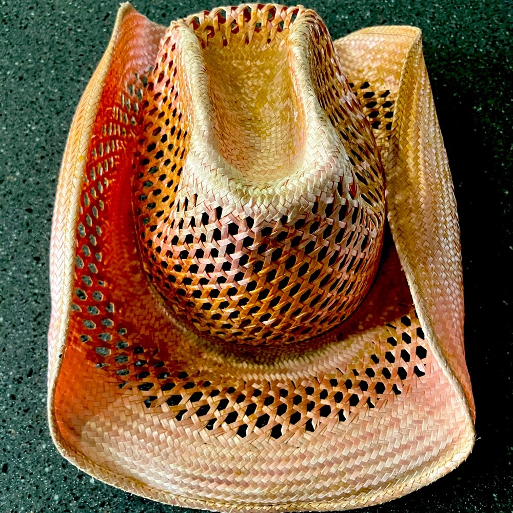 Women’s, girls or teens cowboy hat vintage.